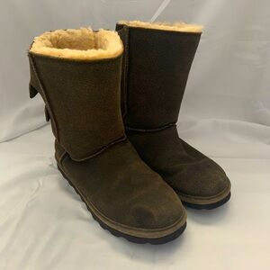 BearPaw Brown Distressed Suede Boots